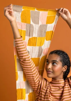 Huivi ”Hedda” ekopuuvillaa