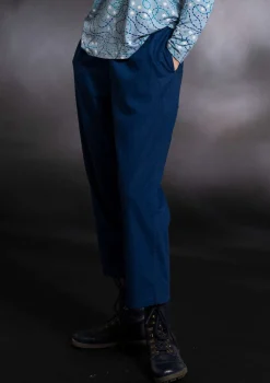 Kangashousut ekopuuvillaa ja pellavaa