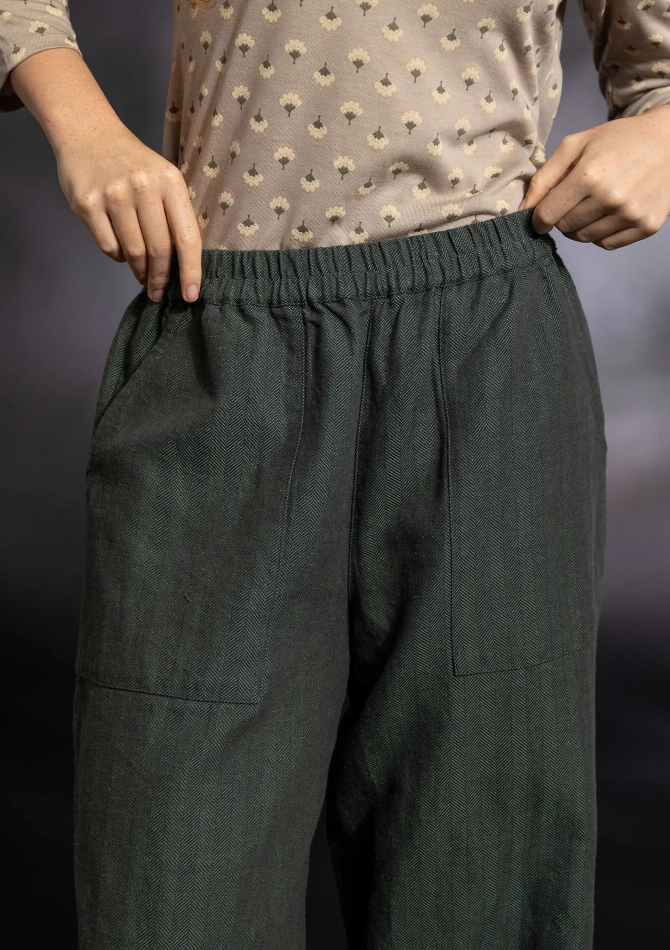 Kangashousut "Woodland" ekopuuvillaa ja pellavaa