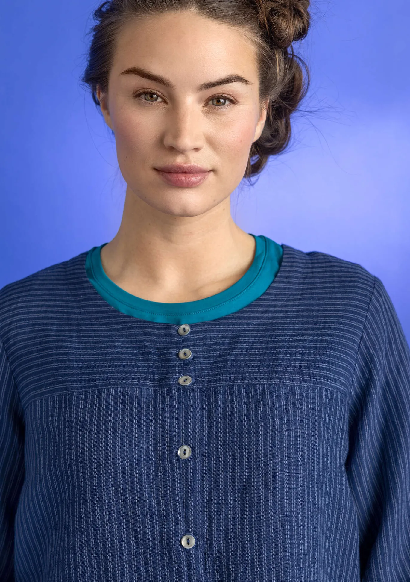 Kankainen taiteilijanpaita ”Asta” pellavaa