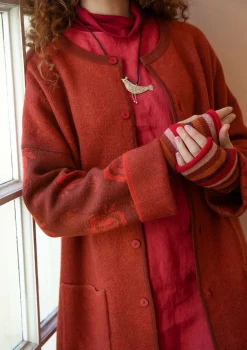 Käännettävä neulottu takki ”Aria” huovutettua villaa