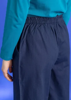 Kudotut twillhousut ekopuuvillaa