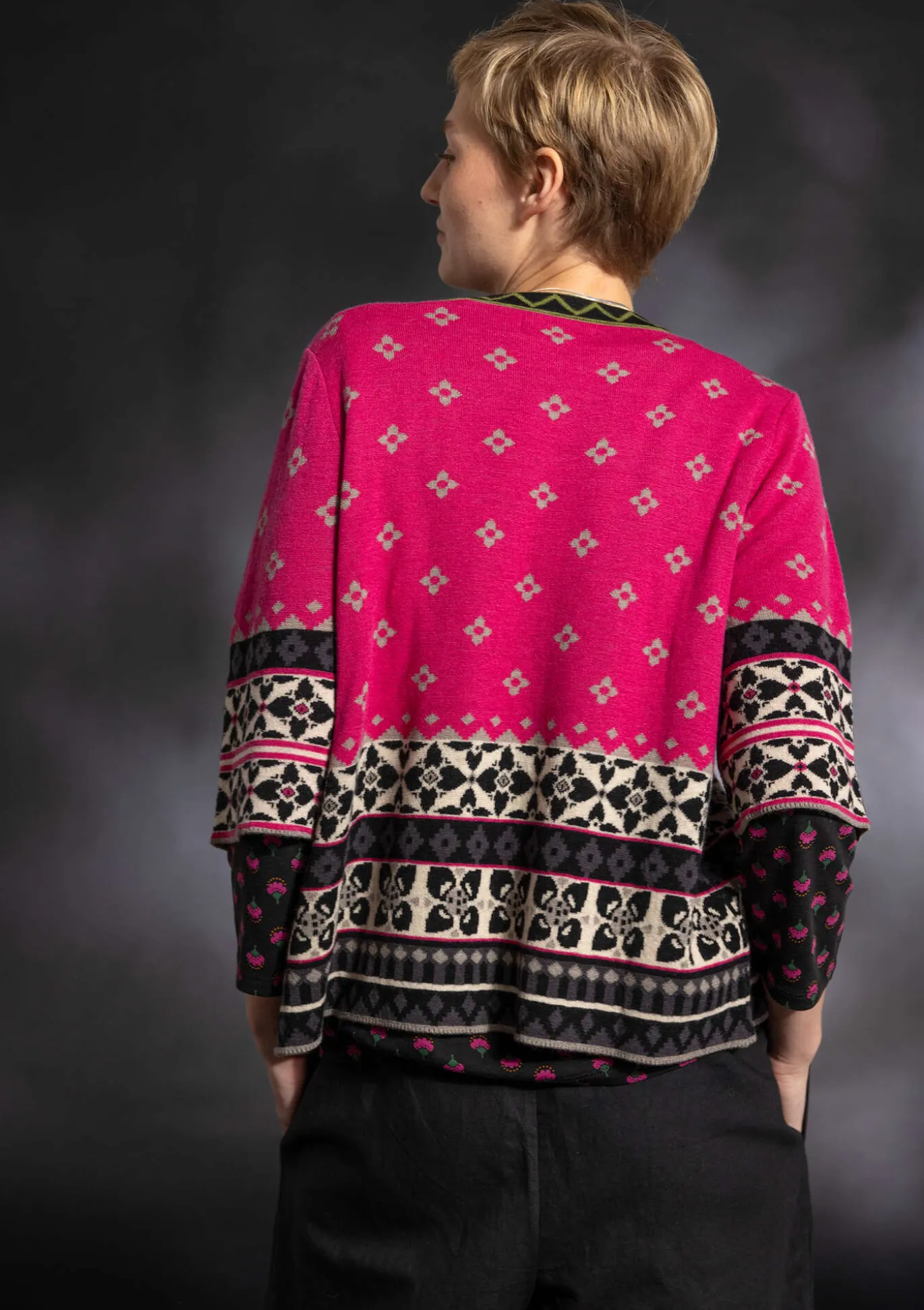 Neuletakki "Noon" villaa ja lyocellia