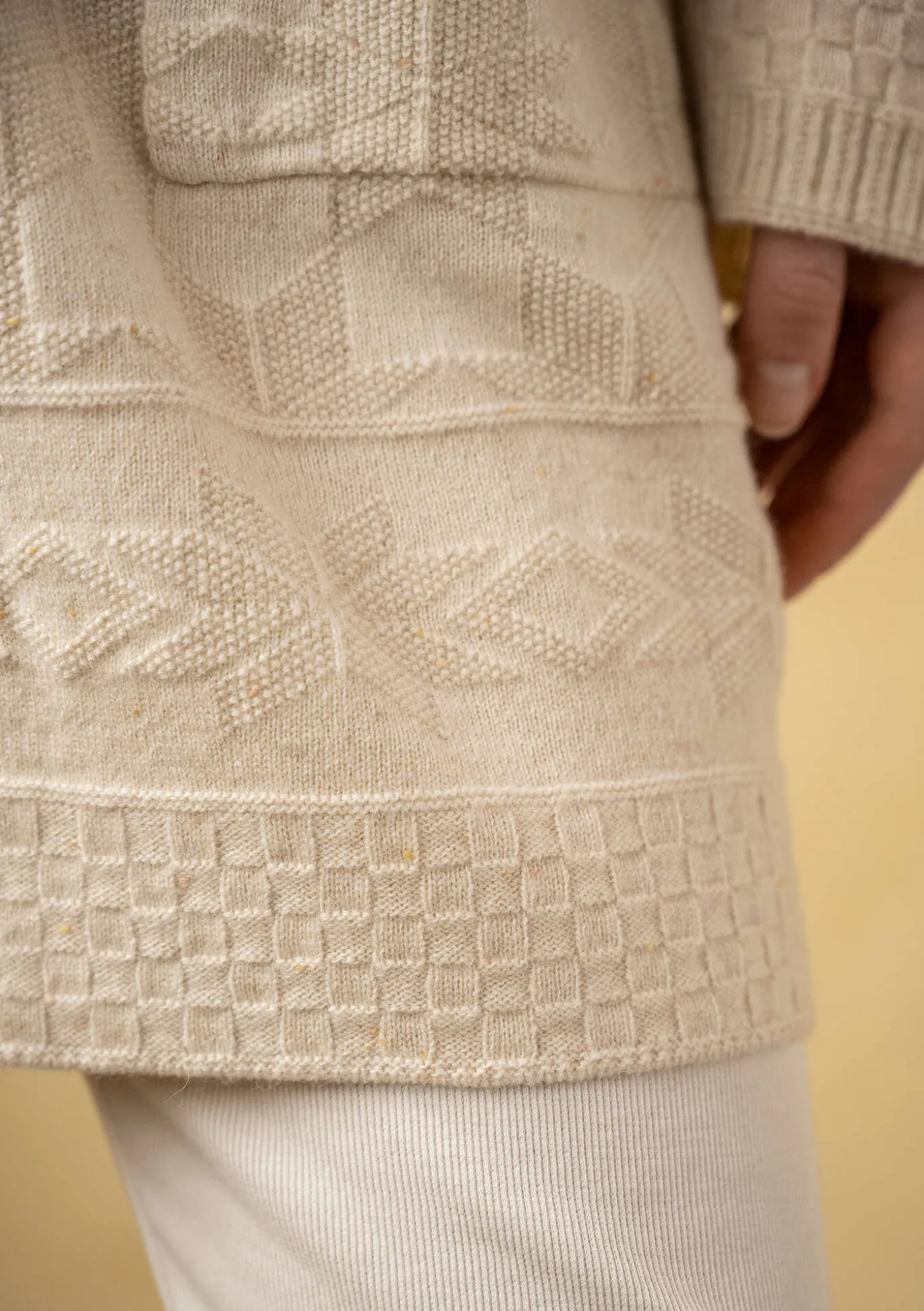 Pitkä neuletakki "Capella" karitsanvillaa