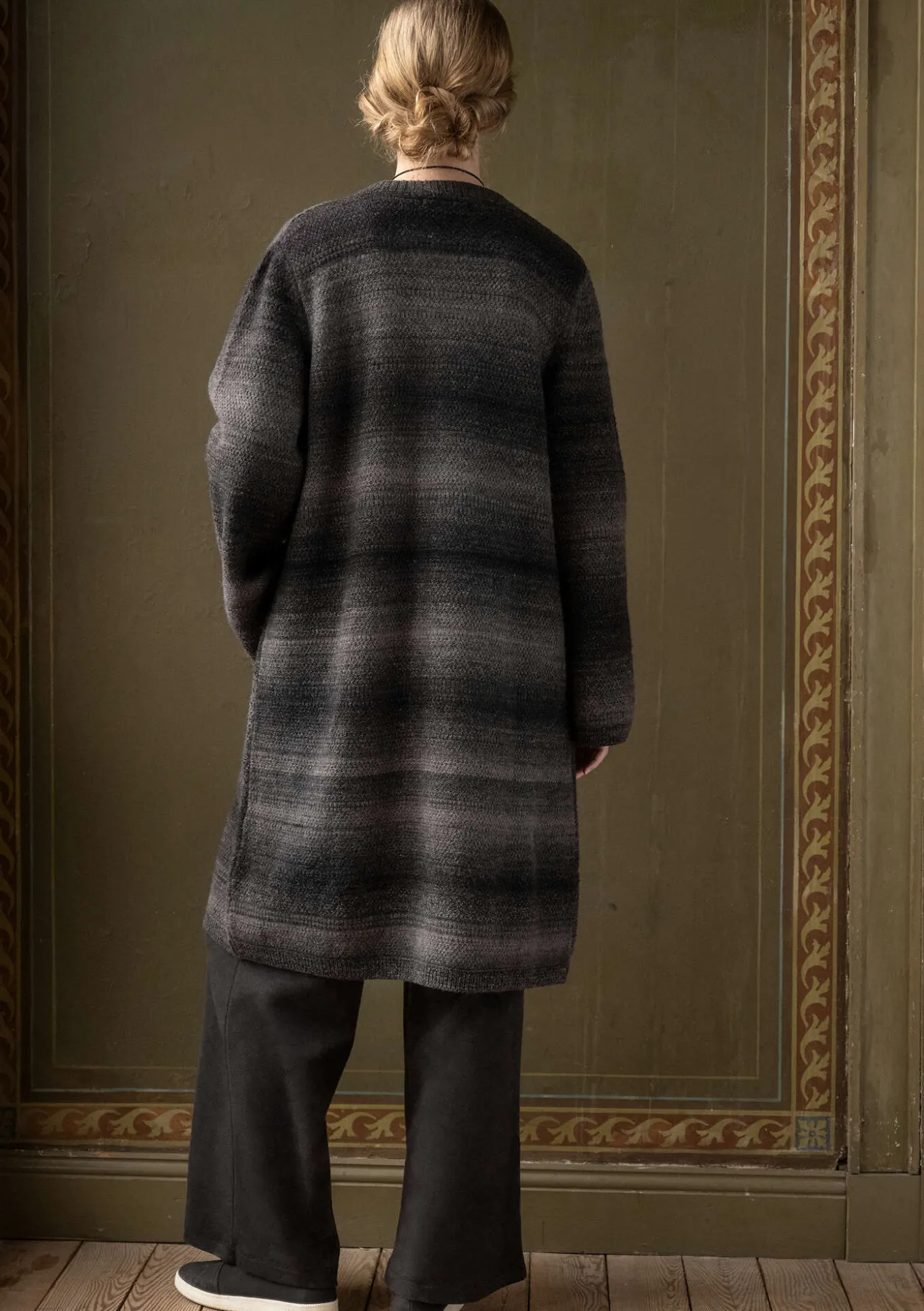 Pitkä neuletakki "Eckerö" space dye -värjättyä villaa