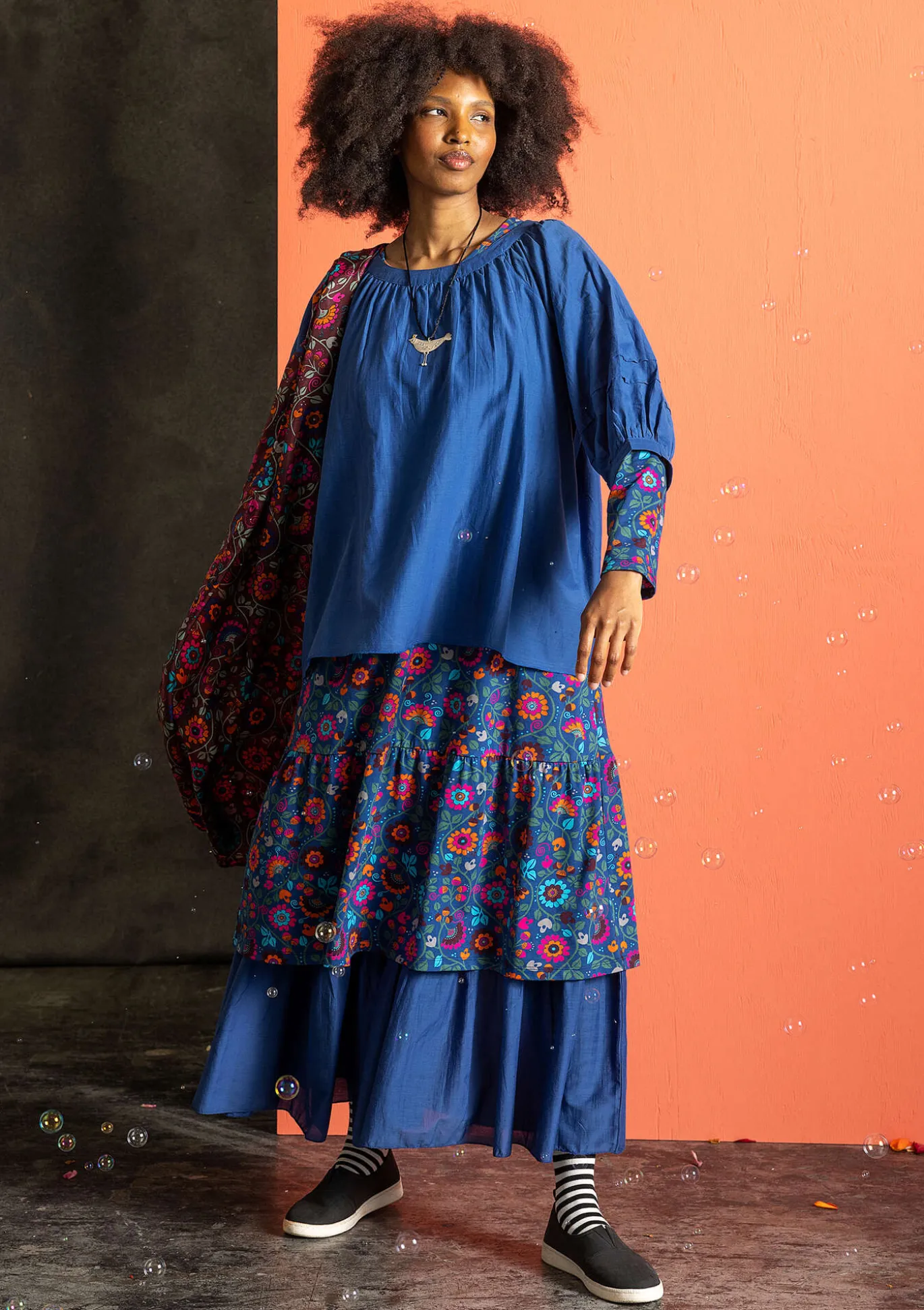 Pusero puuvillaa ja silkkiä