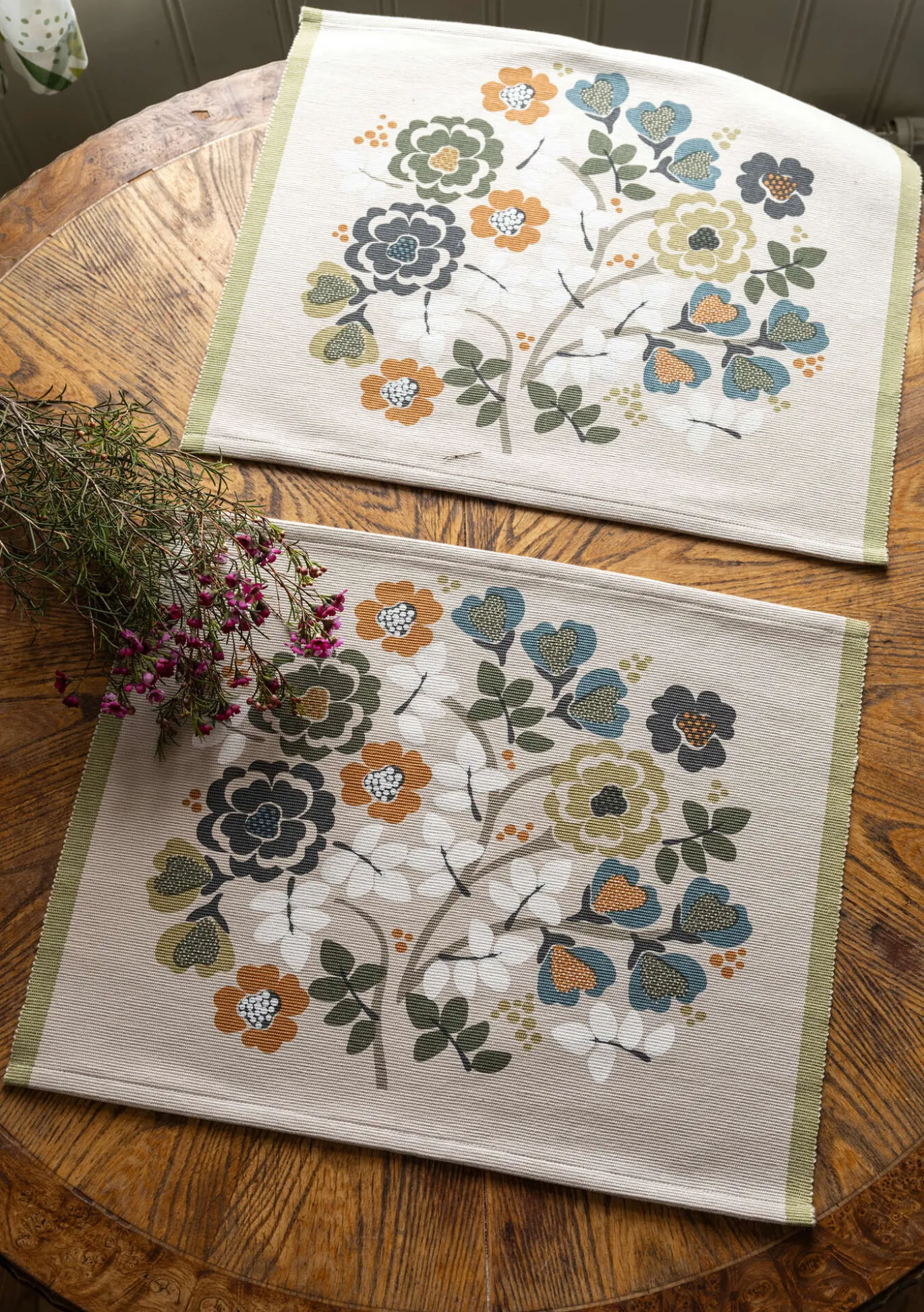 Pöytätabletti "Wild rose" ekopuuvillaa