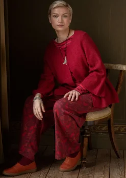 Reikäneuloksinen neuletakki