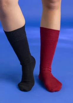 Yksiväriset polvisukat ekopuuvillaa